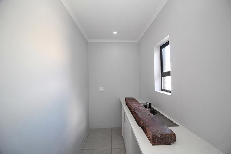 5 Bedroom Property for Sale in Fraaiuitsig Western Cape